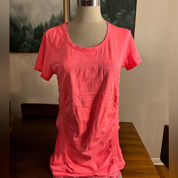 Neon Pink Skin Semi-Fitted Dri Fit Top XL NWOT - Picture 1 of 8